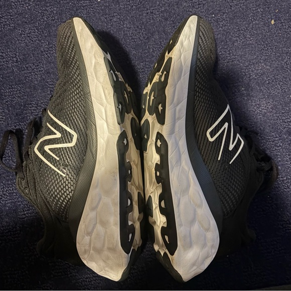 New Balance Black 840 Fresh FoamX - Picture 3 of 6